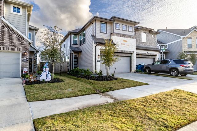 21111 Rio San Jose Ct, Cypress, TX 77433