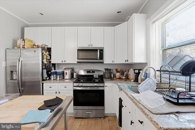 31 W ROCKLAND ST, Philadelphia, PA 19144