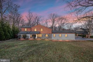 370 MARPLE RD, Broomall, PA 19008