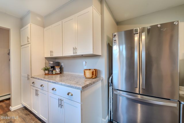 18 Grandview Avenue, Cohoes, NY 12047