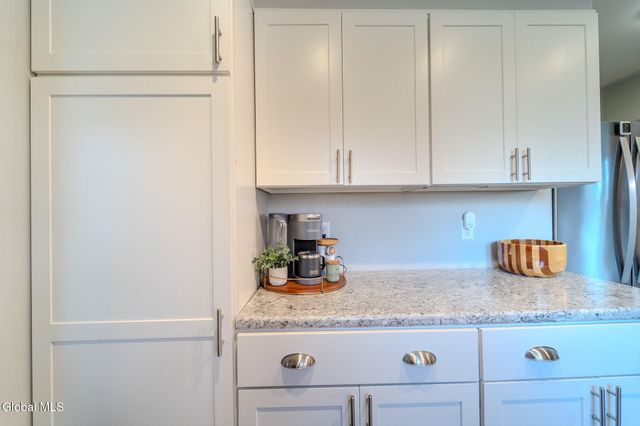 18 Grandview Avenue, Cohoes, NY 12047