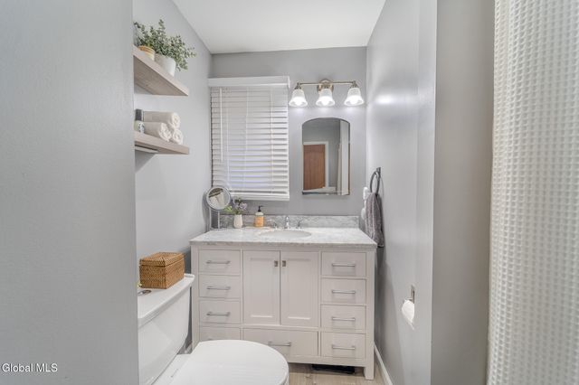 18 Grandview Avenue, Cohoes, NY 12047