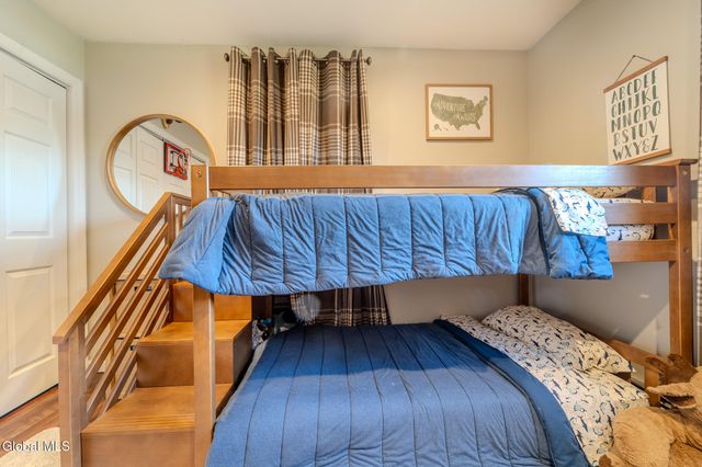 18 Grandview Avenue, Cohoes, NY 12047