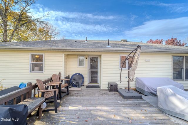 18 Grandview Avenue, Cohoes, NY 12047