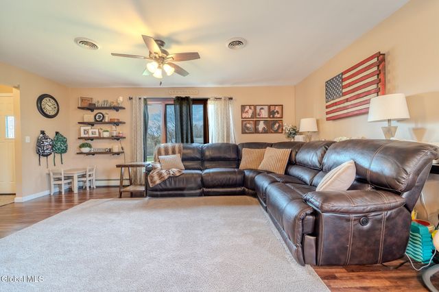 18 Grandview Avenue, Cohoes, NY 12047