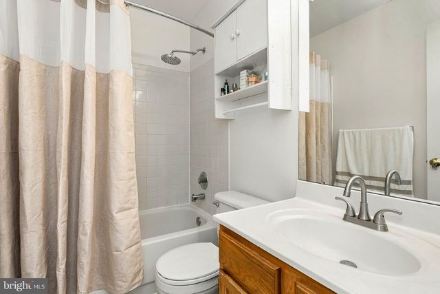10320 ROYAL WOODS CT, Montgomery Village, MD 20886