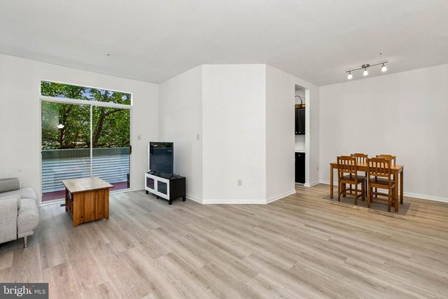 10320 ROYAL WOODS CT, Montgomery Village, MD 20886
