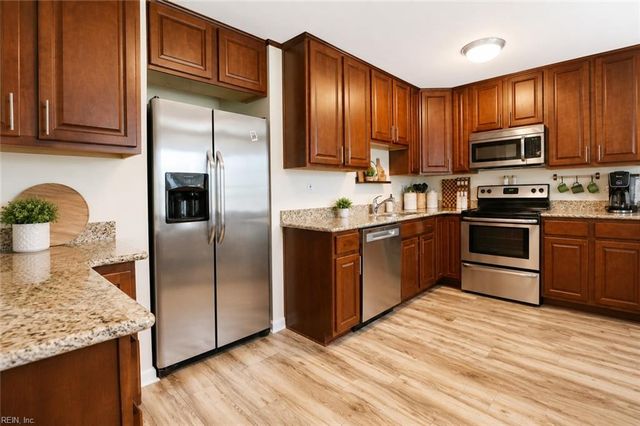 724 Spooner RD, Virginia Beach, VA 23462