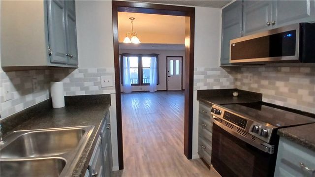 2 Annette Lane, Bella Vista, AR 72715