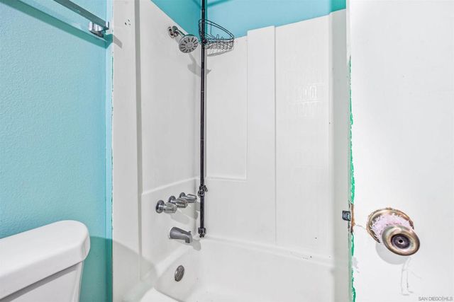 9048 Gideon Cir. S, Lakeside, CA 92040