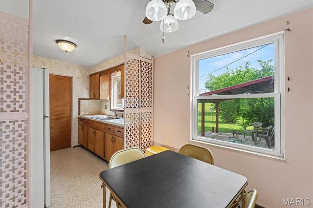1218 Express Drive, Belleville, IL 62223