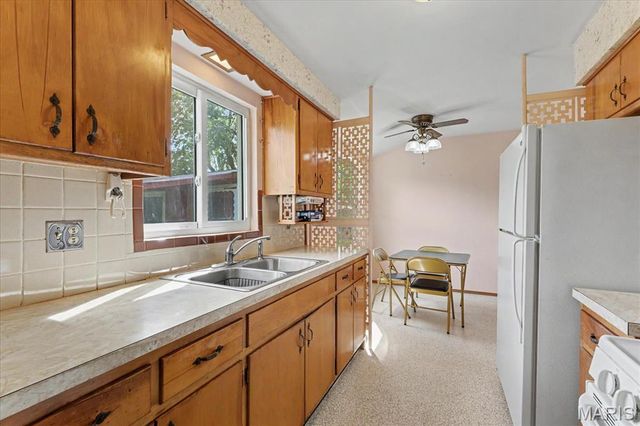 1218 Express Drive, Belleville, IL 62223