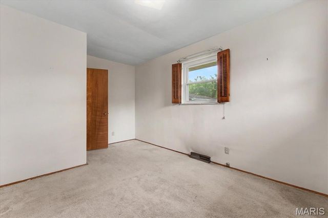 1218 Express Drive, Belleville, IL 62223