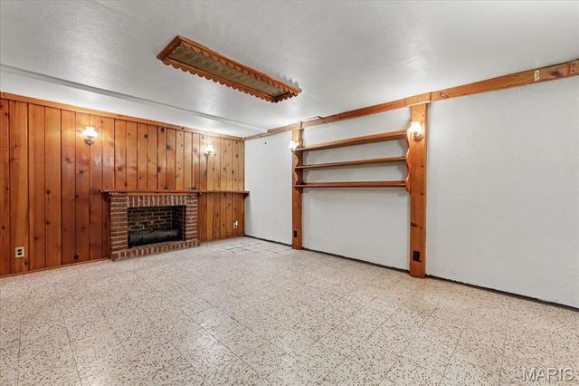 1218 Express Drive, Belleville, IL 62223