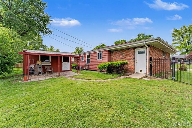1218 Express Drive, Belleville, IL 62223