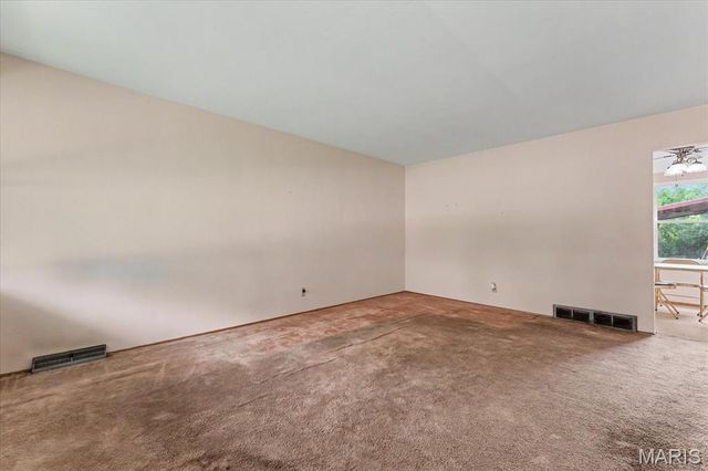 1218 Express Drive, Belleville, IL 62223
