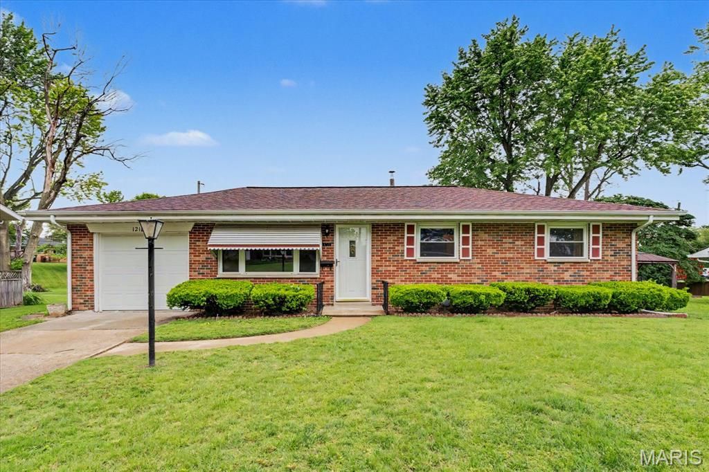1218 Express Drive, Belleville, IL 62223