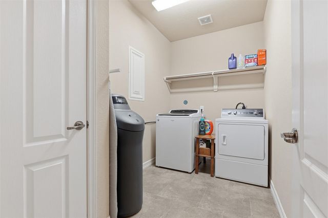21615 Hansom Drive, Porter, TX 77365