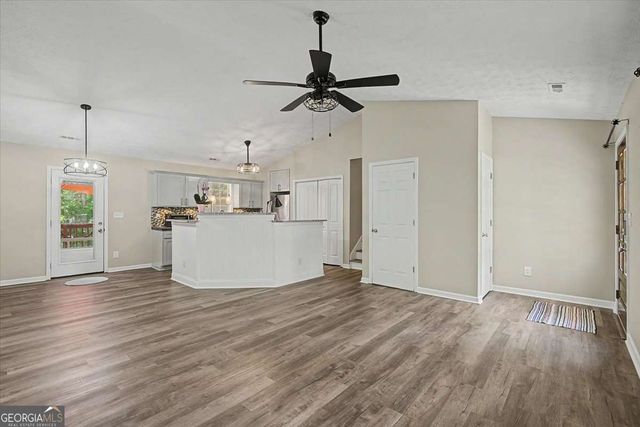 297 Taylors Gin Road, Temple, GA 30179
