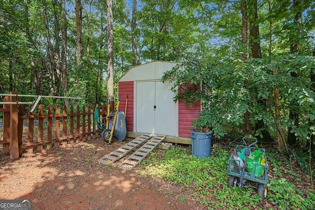 297 Taylors Gin Road, Temple, GA 30179