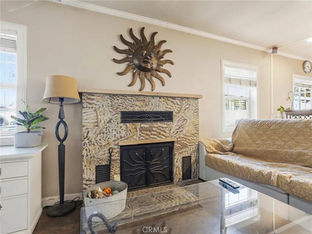 9613 La Tuna Canyon Road, Sun Valley, CA 91352