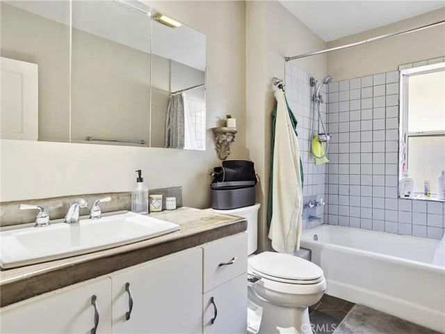 9613 La Tuna Canyon Road, Sun Valley, CA 91352
