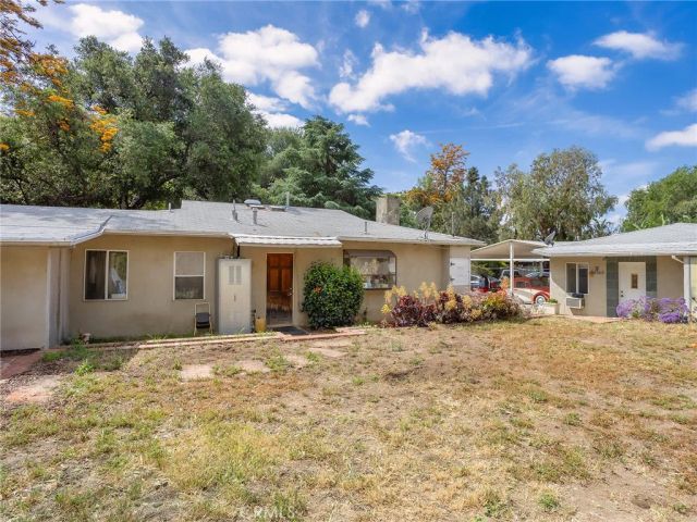 9613 La Tuna Canyon Road, Sun Valley, CA 91352