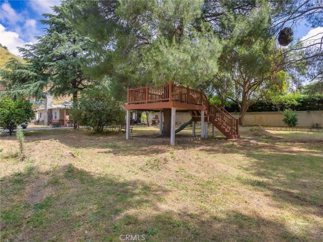 9613 La Tuna Canyon Road, Sun Valley, CA 91352
