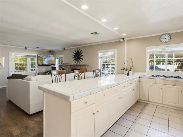 9613 La Tuna Canyon Road, Sun Valley, CA 91352
