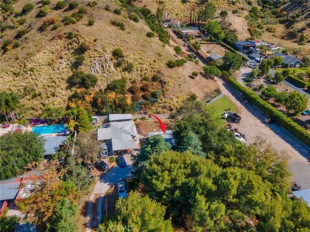 9613 La Tuna Canyon Road, Sun Valley, CA 91352