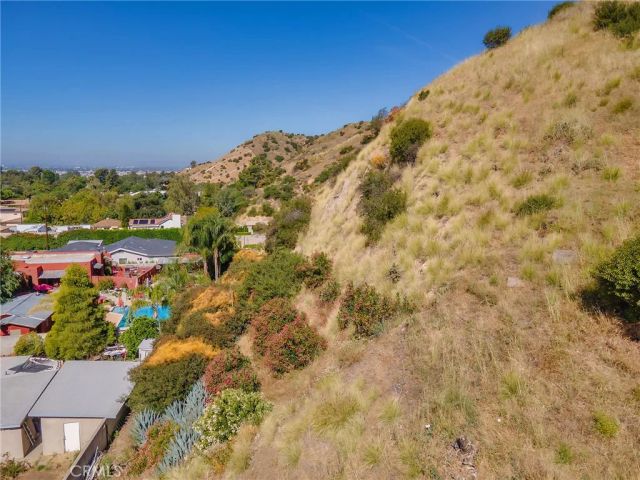 9613 La Tuna Canyon Road, Sun Valley, CA 91352