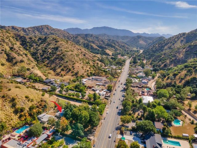 9613 La Tuna Canyon Road, Sun Valley, CA 91352