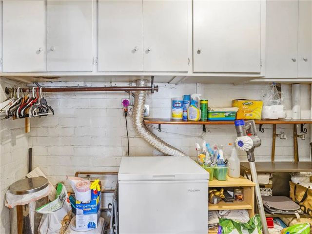 9613 La Tuna Canyon Road, Sun Valley, CA 91352