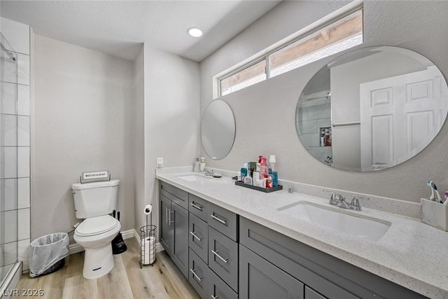 1586 Angel Falls Street, Las Vegas, NV 89142