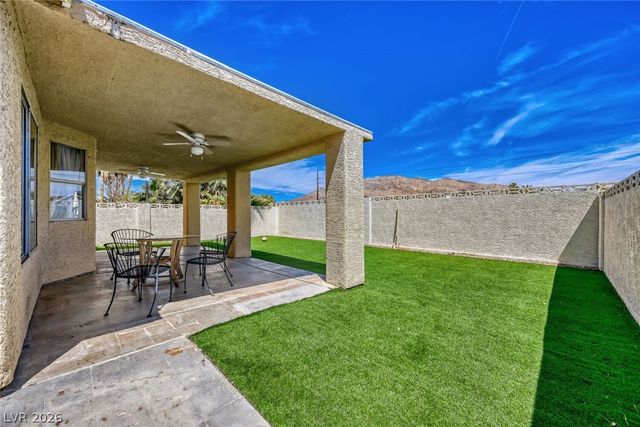 1586 Angel Falls Street, Las Vegas, NV 89142