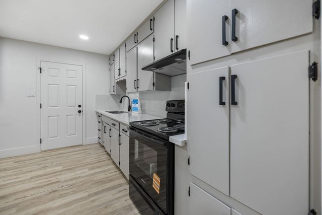 2252 S Eunice Avenue, Fresno, CA 93706