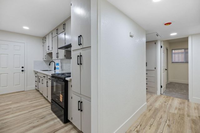 2252 S Eunice Avenue, Fresno, CA 93706