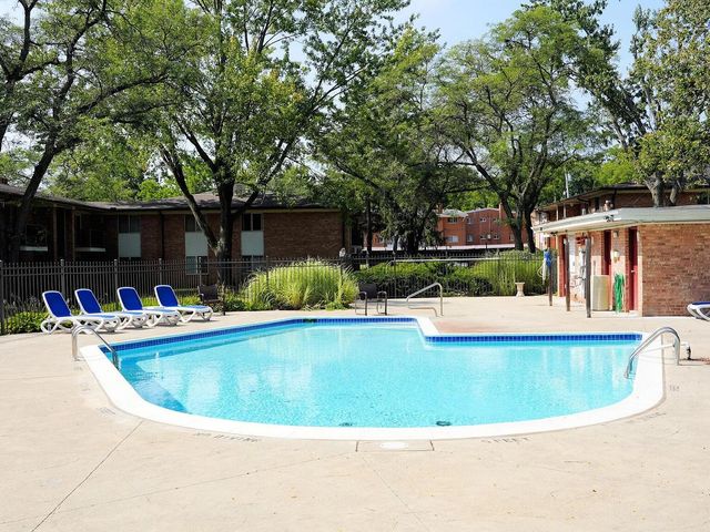 1225 Island Drive 103, Ann Arbor, MI 48105