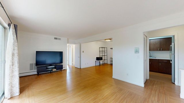 1225 Island Drive 103, Ann Arbor, MI 48105