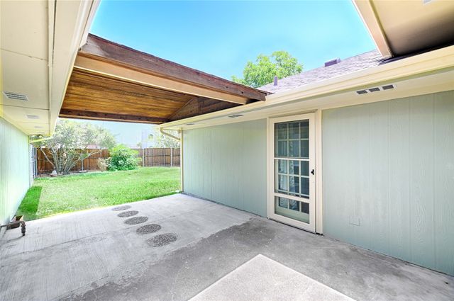 1610 Belltower Court, Lewisville, TX 75067