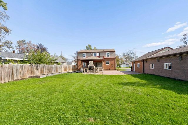 708 STATE STREET, Menasha, WI 54952