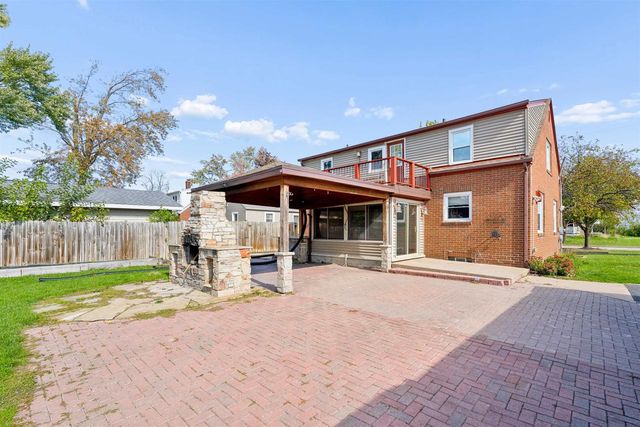 708 STATE STREET, Menasha, WI 54952