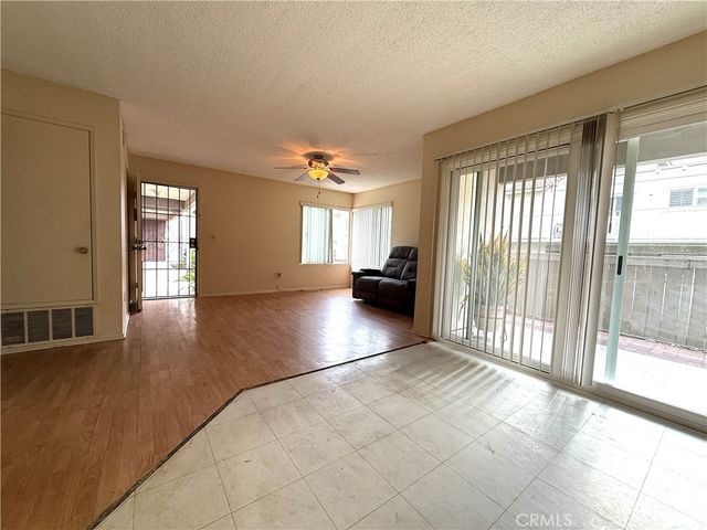 860 Cinnamon 55, Duarte, CA 91010