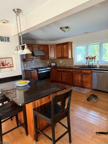 15 Tysley St, Bernardsville Boro, NJ 07924