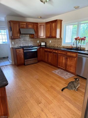 15 Tysley St, Bernardsville Boro, NJ 07924