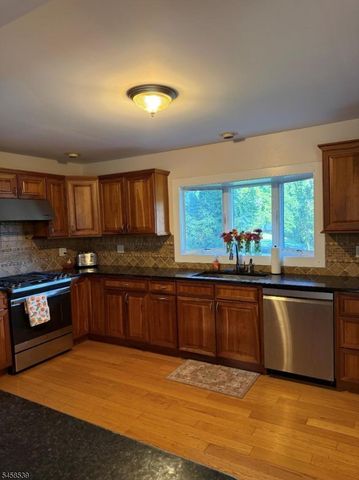 15 Tysley St, Bernardsville Boro, NJ 07924