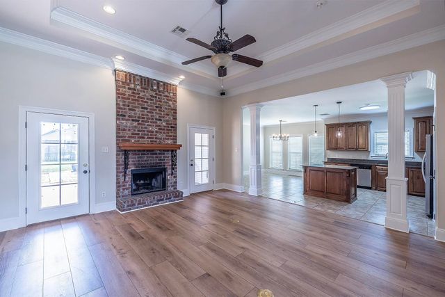173 Camille Dr, Houma, LA 70360