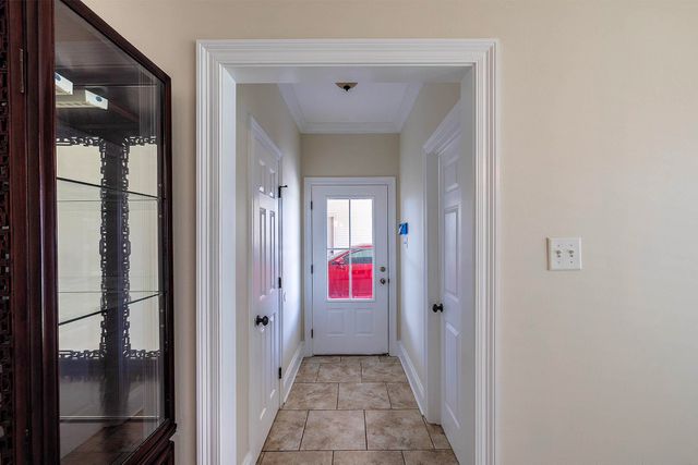 173 Camille Dr, Houma, LA 70360