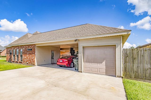173 Camille Dr, Houma, LA 70360
