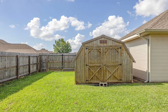173 Camille Dr, Houma, LA 70360